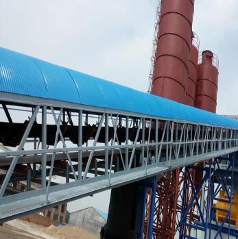  皮帶輸送機(jī)的操作注意事項(xiàng)